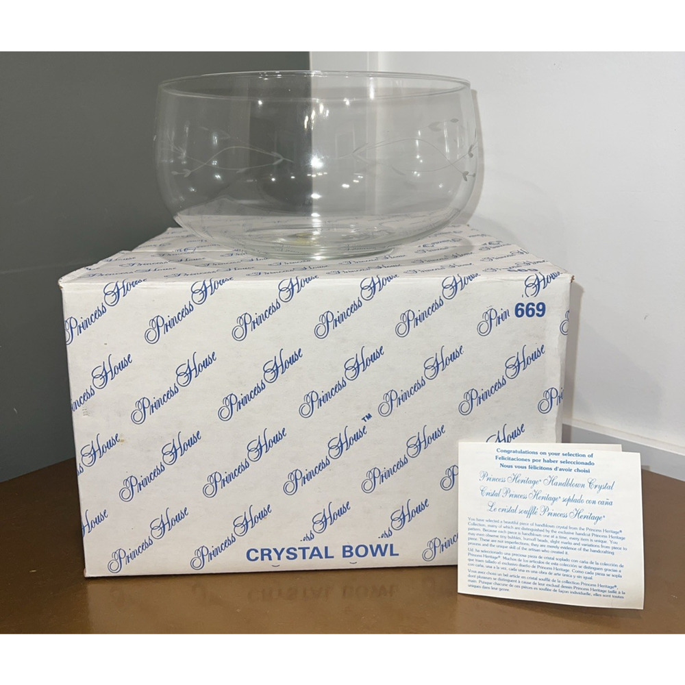 NIB Princess House Heritage 5”‎ Crystal Handblown Glass Bowl Etched #669